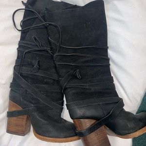 Gorgeous Free People Leather Wrap Boots